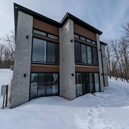 La Vue - Mountain Top Cottage Notre-Dame-de-la-Salette Exterior photo